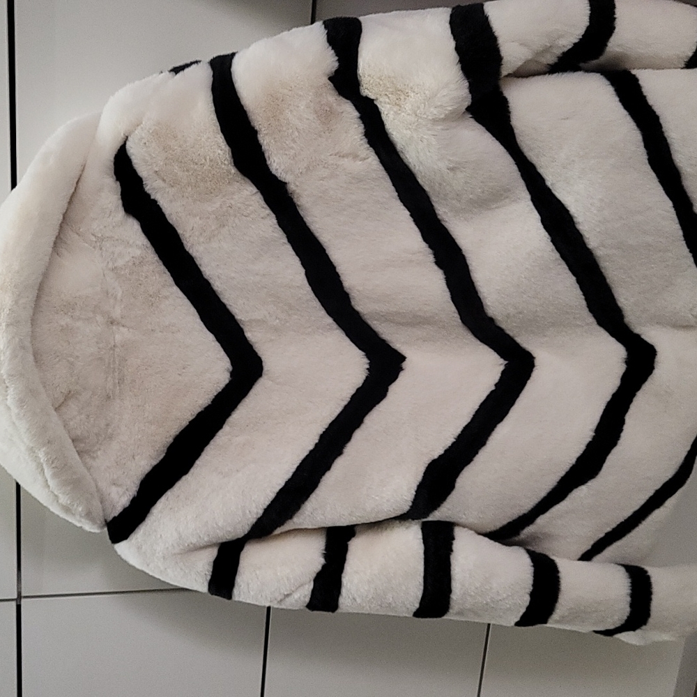Faux Fur Love Token jacket from Saks - Picture 2 of 3